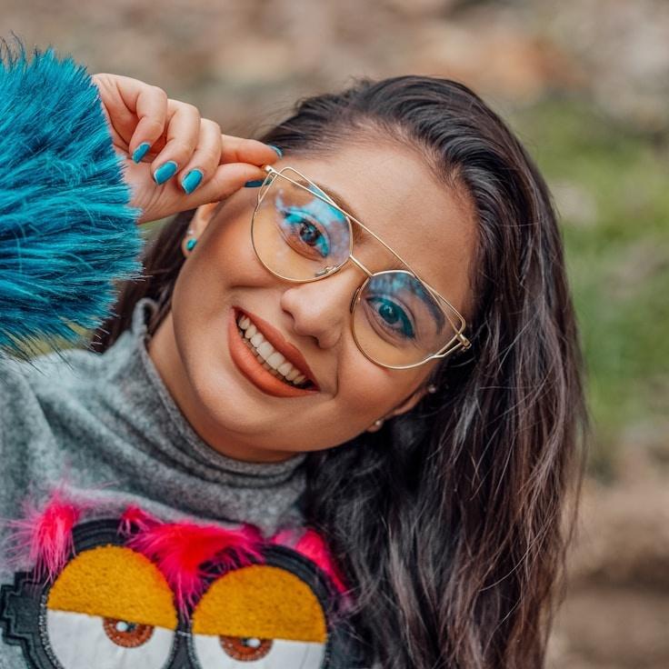 Dev Desai, Client Relations Director, discussing corporate gifting strategy with business clients